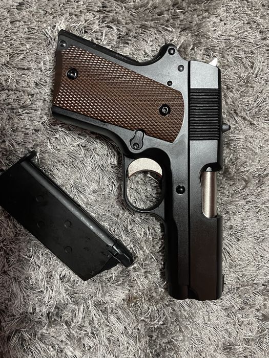 PISTOLA COLT METAL GREEN GAS BLOWBACK AIRSOFT (ENVIO GRATIS)