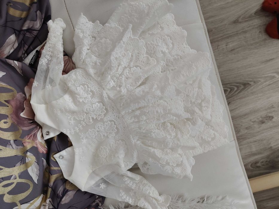 Zestaw na chrzciny sukienka buciki opaska