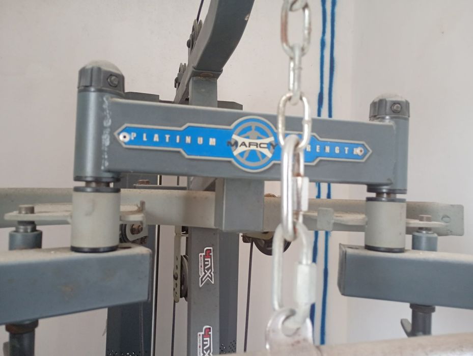 Estação de musculação completa e funcional