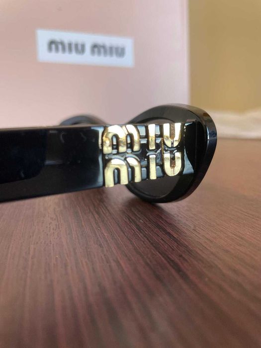 Óculos Miu Miu Pretos Vintage Mulher