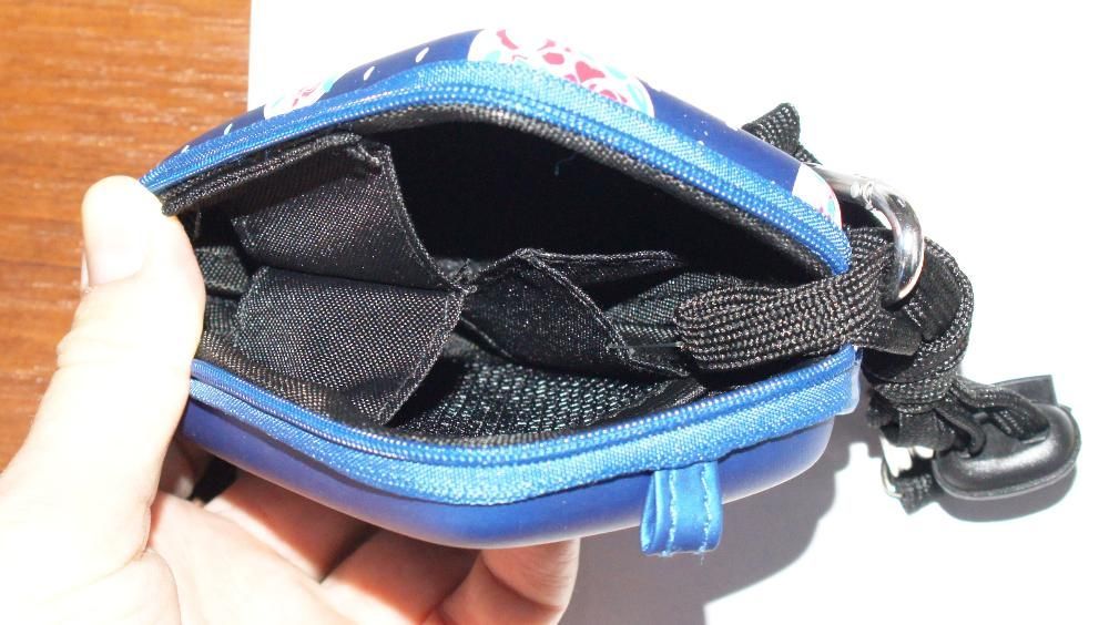 etui do małego aparatu fotograficznego