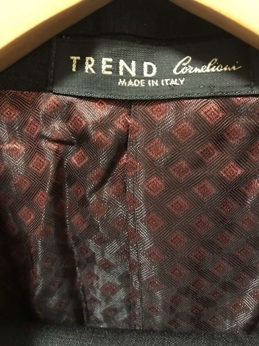 Продам брендові корнеліані