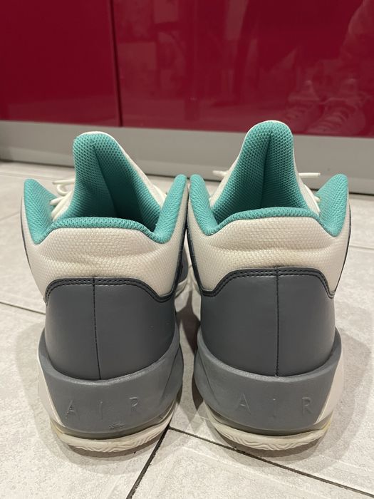 Кросівки Jordan