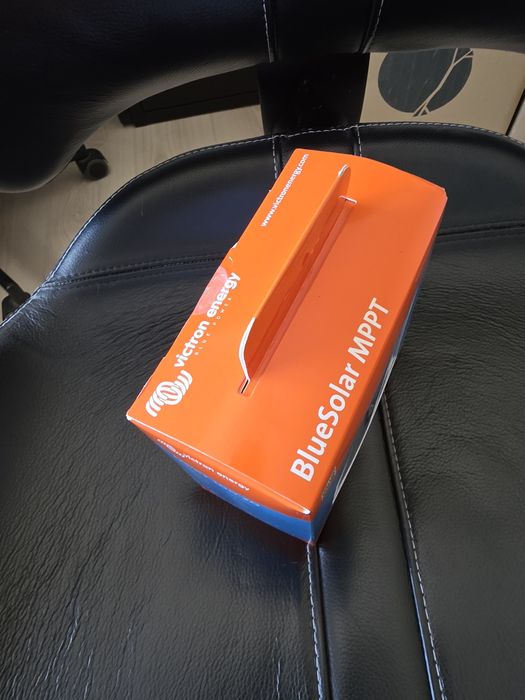 Victron BlueSolar MPPT 100/20 – BRAND NEW, with invoice and warranty63826015686785121