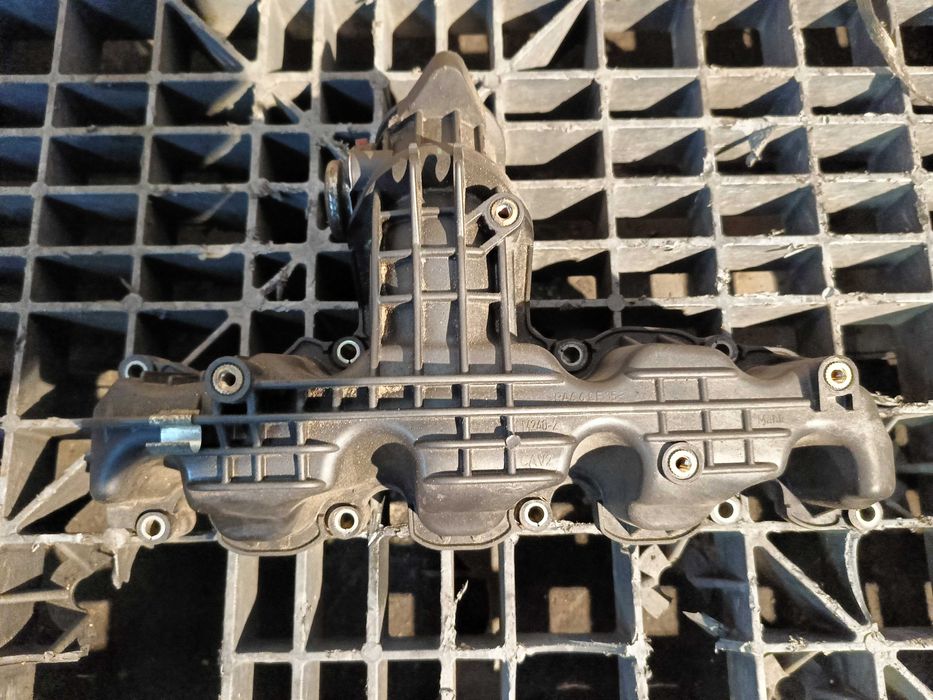 Kolektor ssący VW Audi Seat Skoda 1.6 TDI 03L129711AL