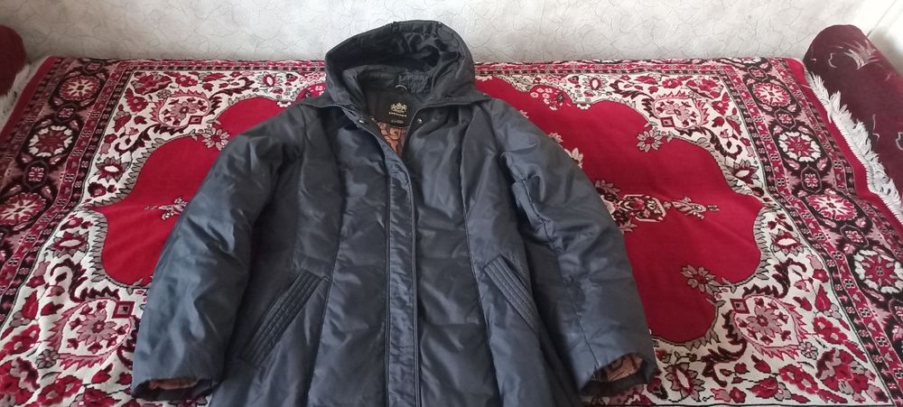 Пуховик   жіночий  .