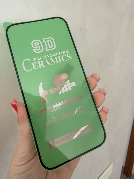 4 штуки супер міцна плівка на айфон 16про та тих моделей які вказані на склі