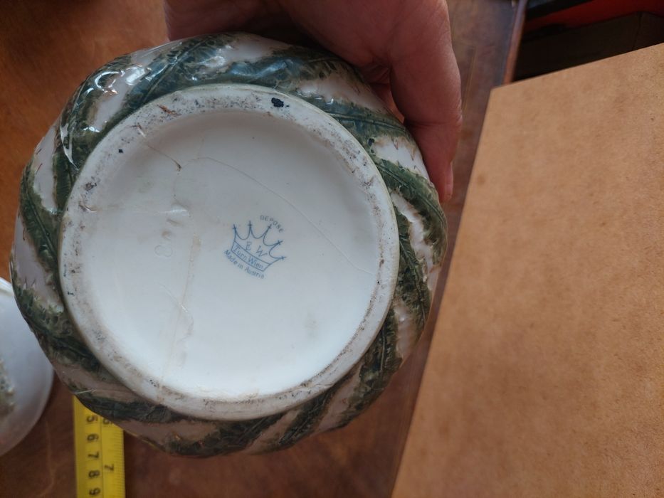 Caixa antiga em porcelana