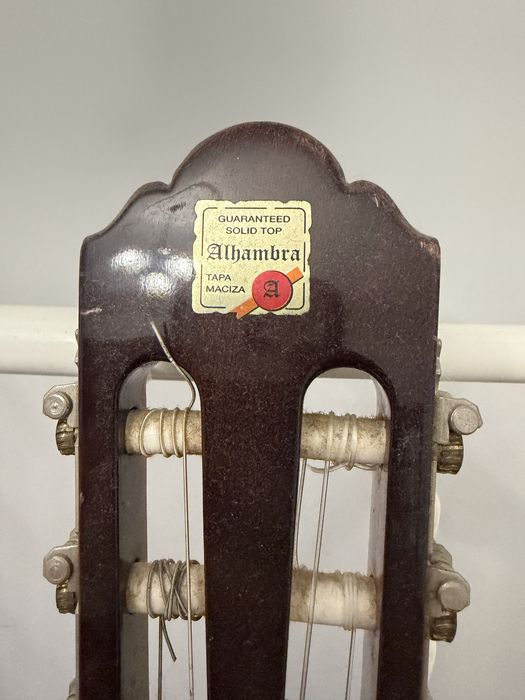 Guitarra Alhambra c2