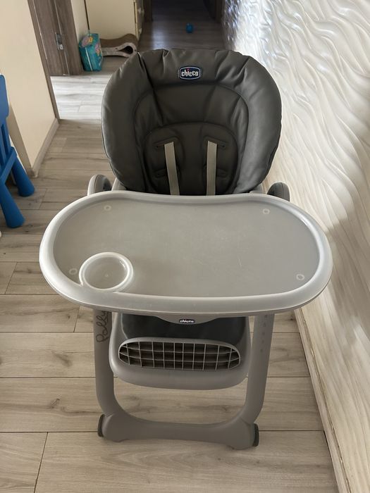 Стульчик для кормления Chicco Polly Magic