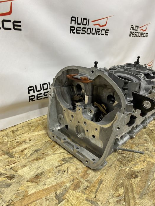 Головка блока циліндрів  ГБЦ Audi A4 B8 A5 Q5  A6 1.8 2.0 TFSI CAE CPM