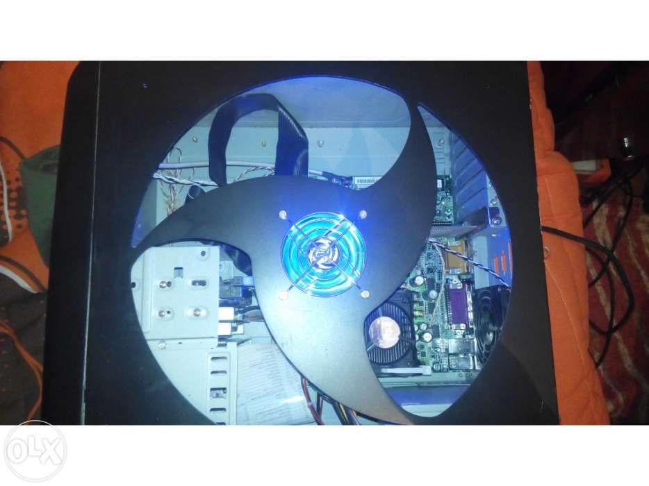 Computador—torre acer