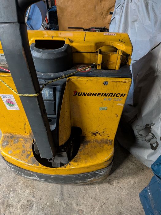 Sprzedam sztaplarka akumulatorowa