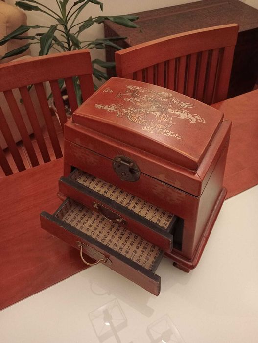 Caixa guarda joias estilo chinês