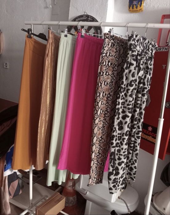 Lote Roupa Fecho de loja 40 peças