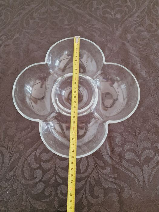 Prato de servir aperitivos molhos entradas