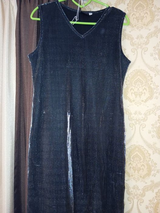 Блискуче плаття сукня