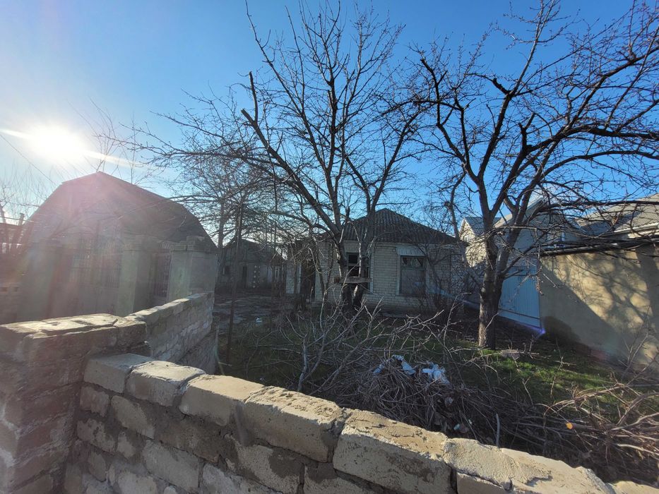 Дом под кап.ремонт в центре Нерубайского по цене участка 10 соток.