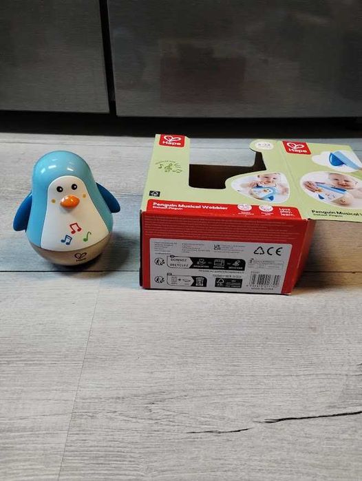 Zabawka Kiwająca Dziwiękowa Hape Pingwin dla dzieci 6-24 m+