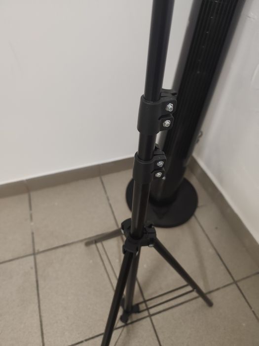 Nowy stelaż regulowany duży do ekranu projektor statyw