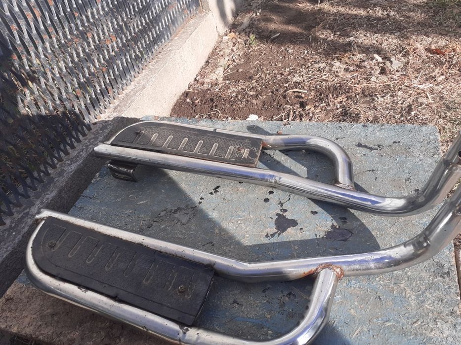 Підставки для ніг пасажира. 170 грн.