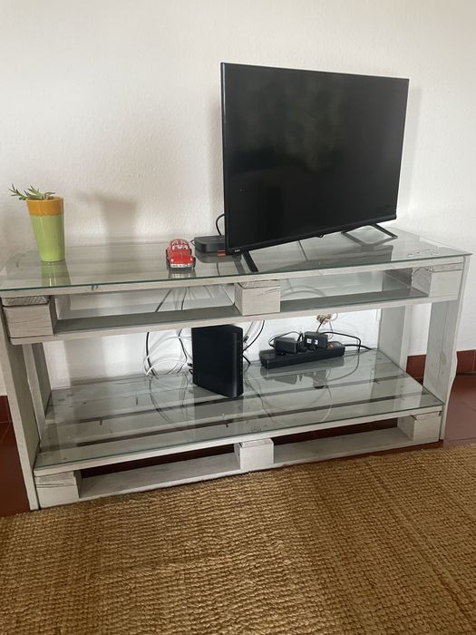 Movel TV cinzento pallet