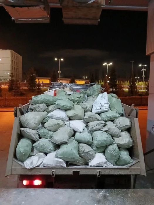 Вывоз мусора Газель Зил Камаз . Вывоз строймусора . Вывоз мебели хлама