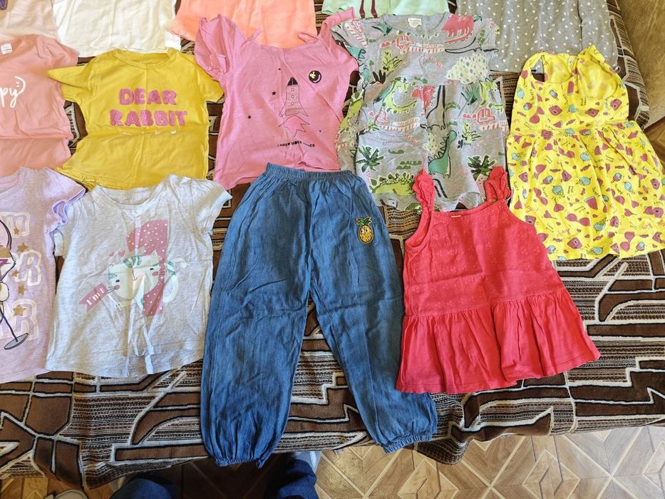 Продам вещи для девочки