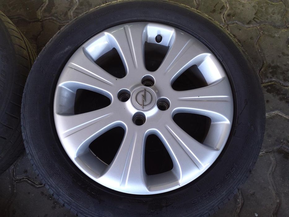 Jantes Opel R16 Com Pneus 195/55 Furação 4X100
