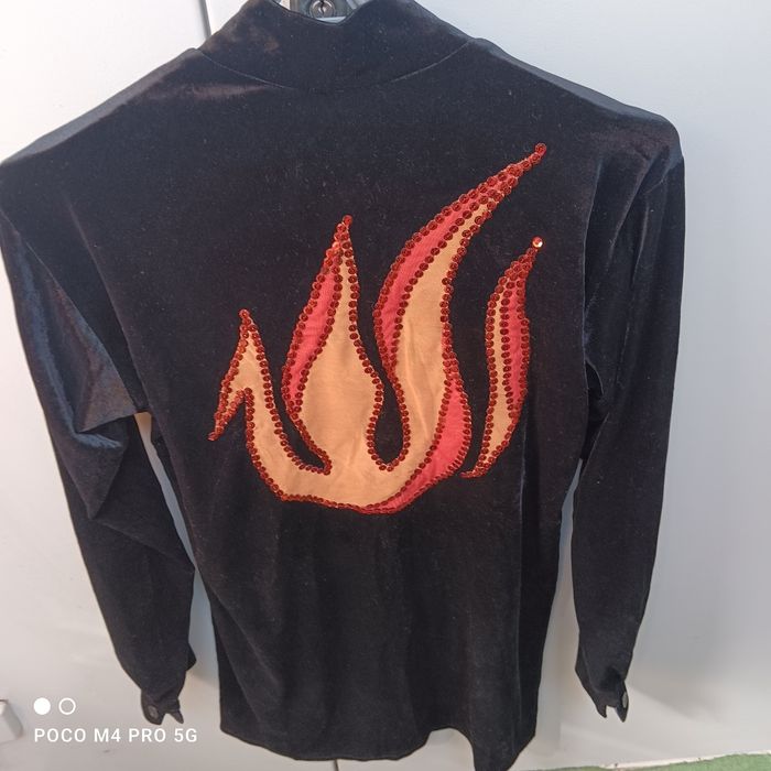 Грузинська  велюрова сорочка для кавказьких танців. Грузія