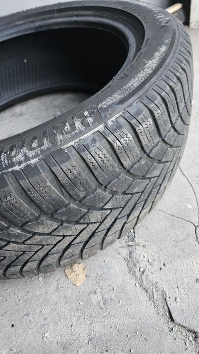 Komplet opon (4szt) BRIDGESTONE BLIZZAK LM005 zimowe.