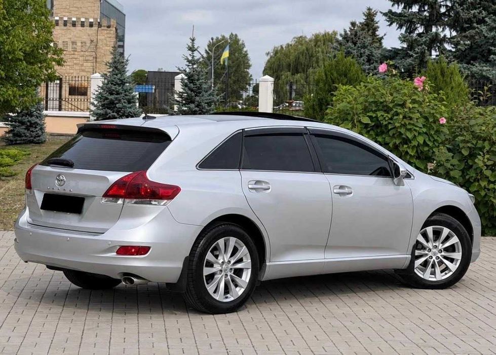 продаю  авто TOYOTA