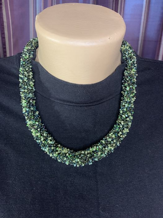 бусы (намисто ) ручна праця