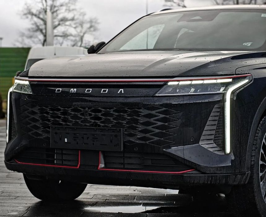 Omoda 9 Omoda 9 PHEV RED EDITION czarne wnętrze