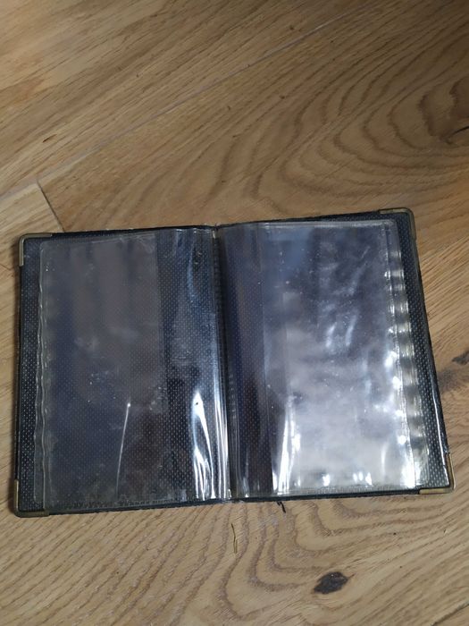 Etui na dokumenty czarne skaj skai plastik sztuczna skóra
