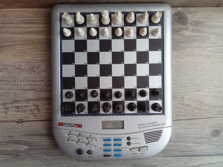 szachy, mówiący partner szachowy millennium