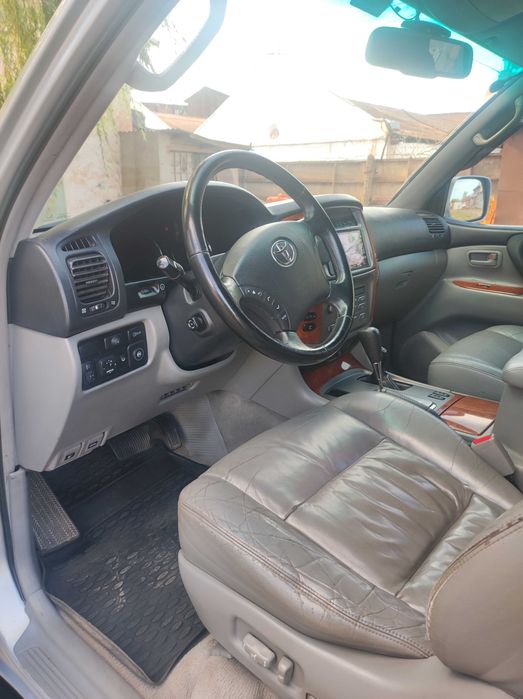 Продам Land Cruiser 100