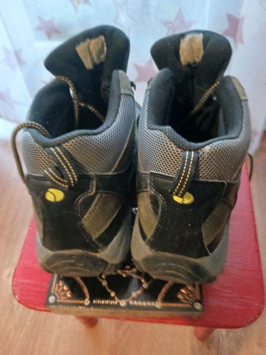 BUTY MĘSKIE-wysokie ,rozmiar XL, ciemna zieleń zczarnym