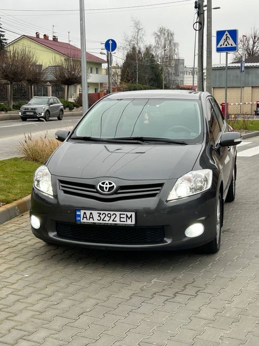 Продам Toyota Auris, 2012 року