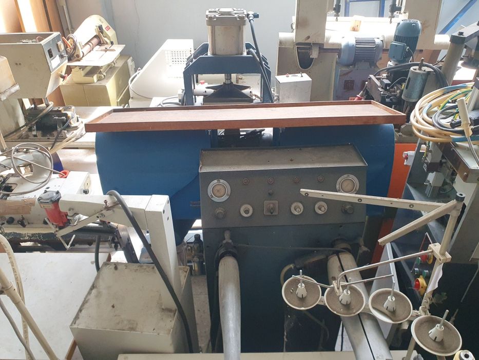 Vendo maquina de cardar e escovadeira