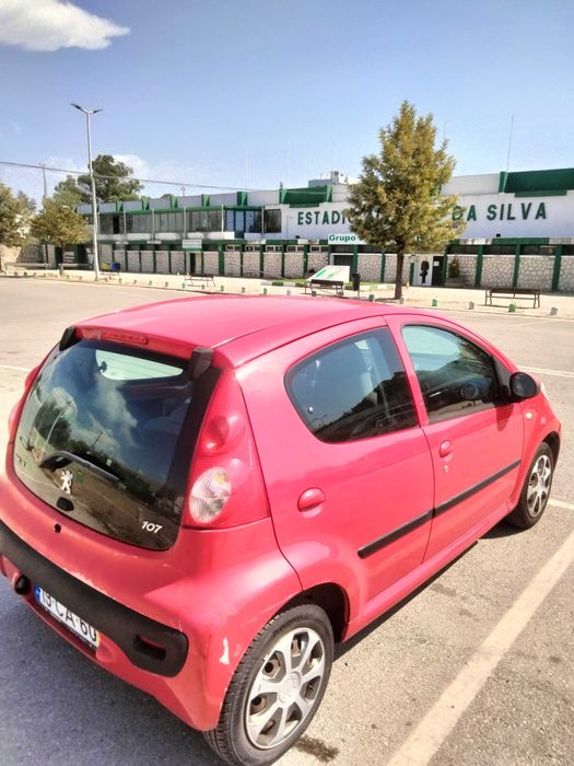 Peugeot 107 1.0 5 Portas - 2006 - 178.000 km