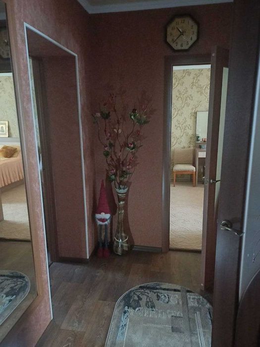 продам 3-х кімнатну квартиру в Богодухові