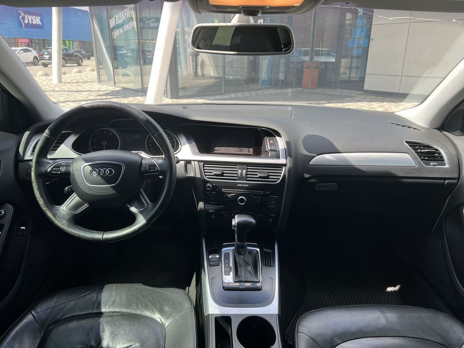 Audi A4 2012 Автомат