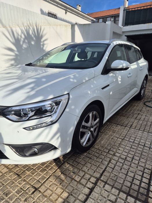 Renault Mégane Sport Tourer — fotografia 2