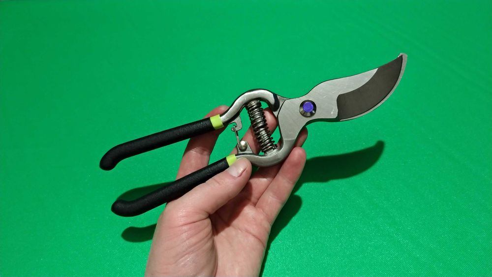 Секатор садовый HTools 255мм