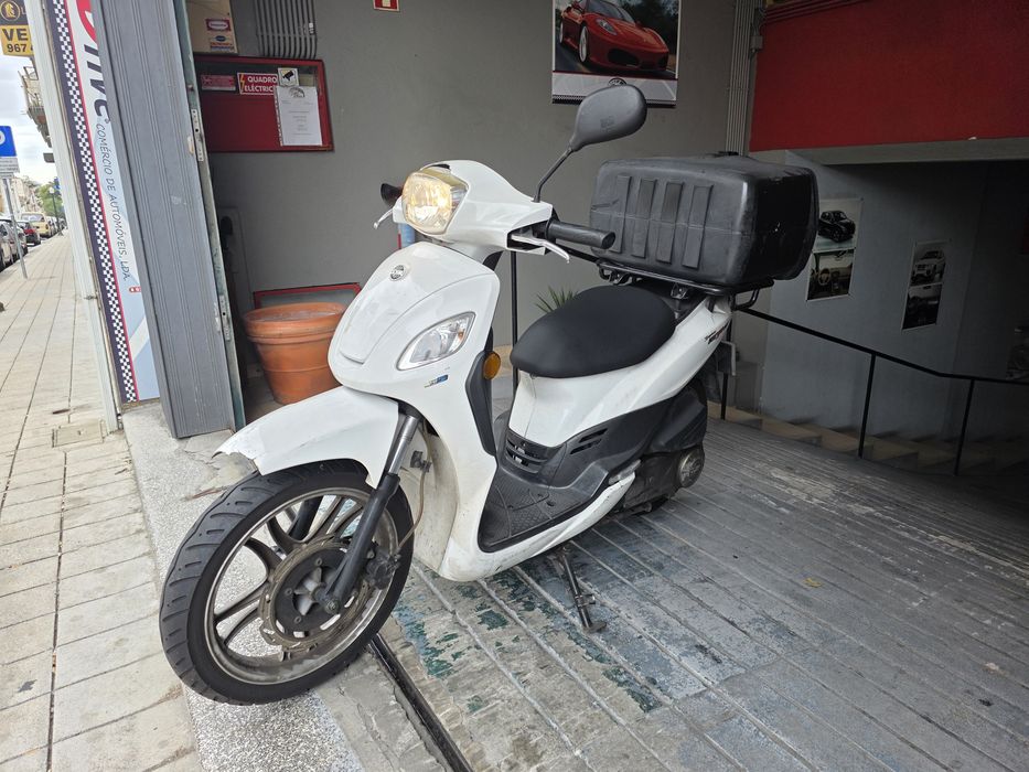 sym 125 i cargo gts