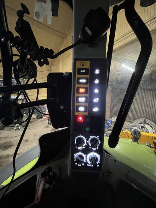 Claas 870 axion cmatic