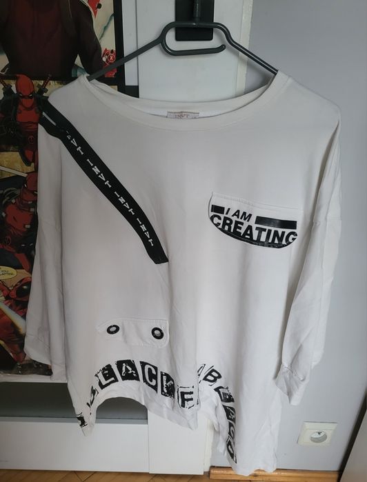Bluza biała z napisami