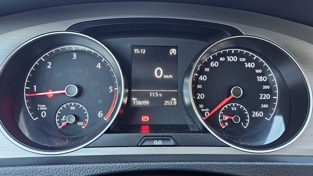 VW Golf Variant 1.6 tdi Confortline Bluemotion