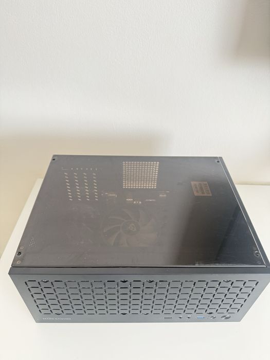 PC Basalt V3 - AMD446749647979171841